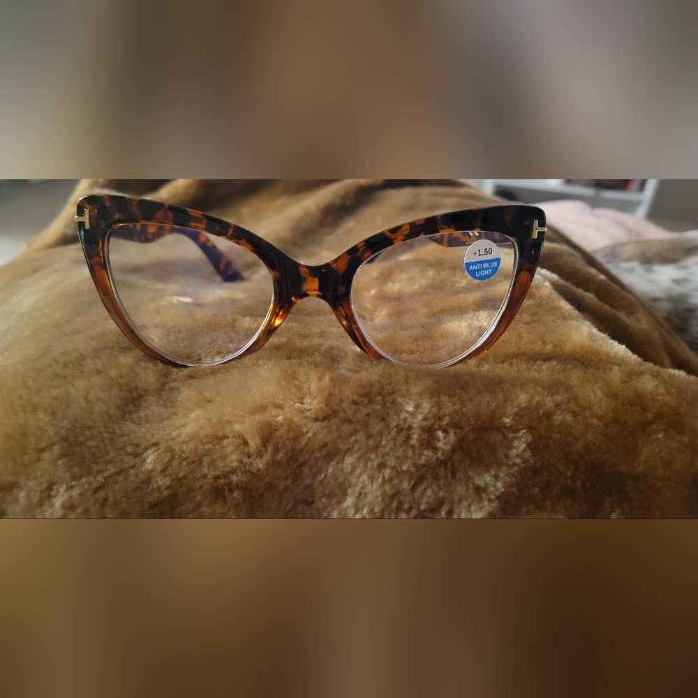 Cat Eye Reading Glasses 1.5 strength.
